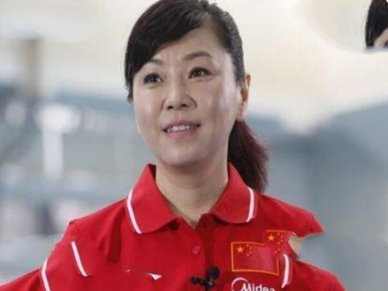 中国本土十大知名教练，铁榔头上榜，第一是“不懂球的胖子”