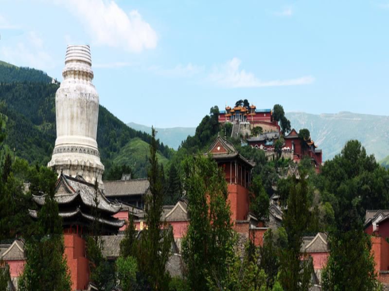 中国十大名山排名榜 五台山、长白山上榜，泰山第一