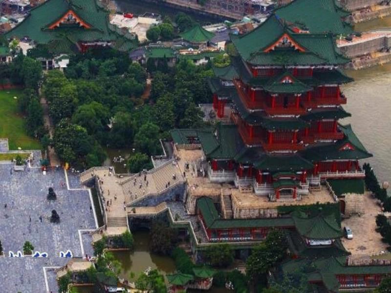 中国四大名楼：蓬莱阁 、滕王阁、黄鹤楼、岳阳楼