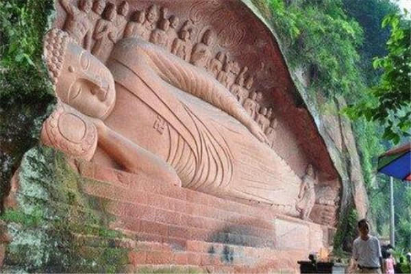 世界十大佛像 我国中原大佛最高，卧佛寺卧佛无人不知
