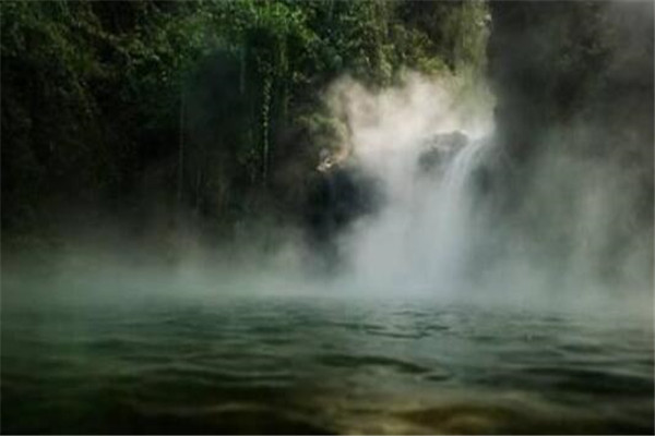 世界十大可怕的河 沸水河和开水没区别，第三有放射性物质