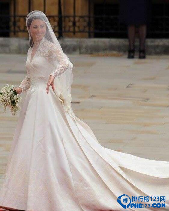 世界上十大最唯美婚纱 夏琳王妃4万颗水晶镶嵌