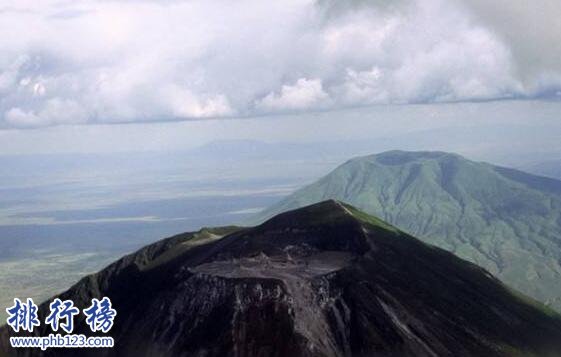 世界上最大的死火山,再次爆发可能会毁掉半个国家