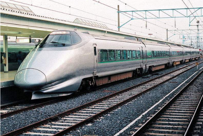 世界最快的十大火车 中国磁悬浮排第一，日本新干线仅列第六