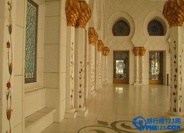 全球最奢侈的清真寺：水晶灯价值6000万