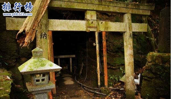 日本最恐怖的地方排名 富士山自杀森林尸体比树还多