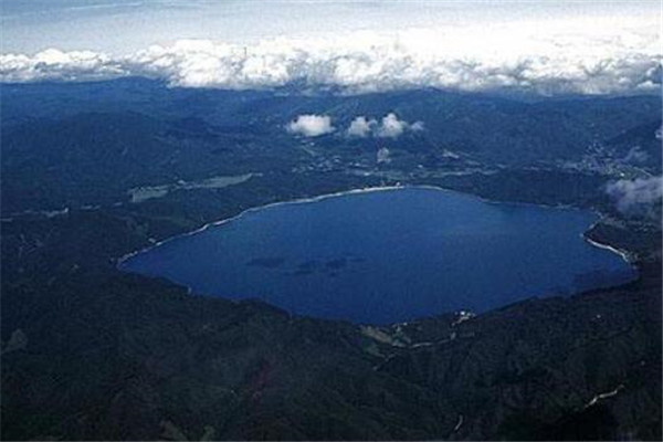 世界十大岛屿 格陵兰岛居榜首，第四以地形地势闻名全球