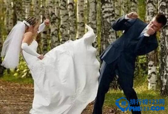 世界十大最奇葩的婚礼习俗 入洞房竟要老人在床下指导