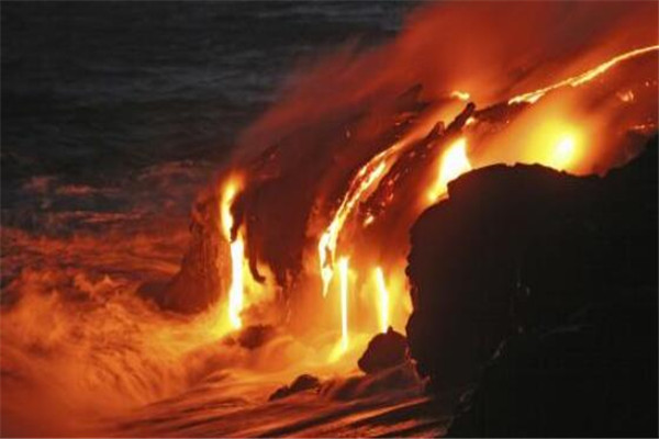 世界十大超级火山 长白山火山成人气旅游地，你认识哪几座