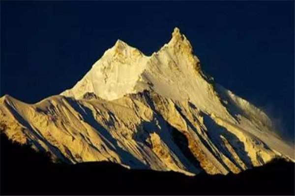 世界十大高的山 乔戈里峰地势极为陡峭，第三又被称为杀手山