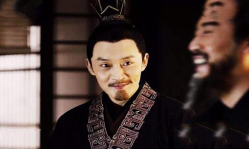 郭嘉和司马懿谁厉害?鬼才郭祭酒也怕冢虎狼顾之视? 郭嘉和司马懿谁厉害?鬼才郭祭酒也怕冢虎狼顾之视?