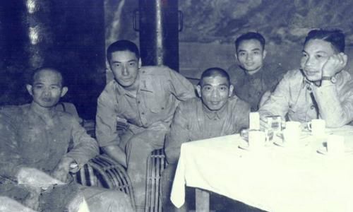 津渊美智子和重松金子到谁是蒋纬国的生母? 津渊美智子和重松金子到谁是蒋纬国的生母?