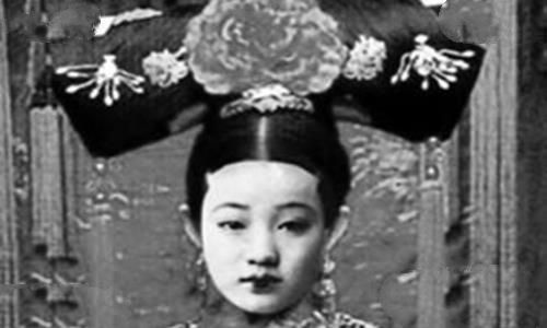 光绪帝为什么那么喜欢珍妃?珍妃长得漂亮吗? 光绪帝为什么那么喜欢珍妃?珍妃长得漂亮吗?
