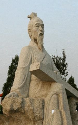 左丘明雕像