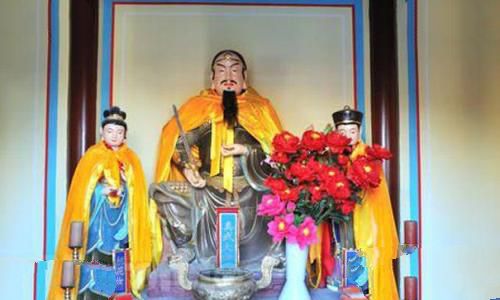 真武大帝供奉神像