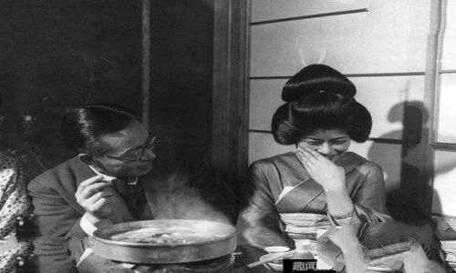 战败后萧条的日本艺妓服务业(2)