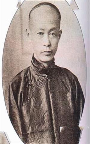 萨镇冰简介 萨镇冰的事迹介绍
