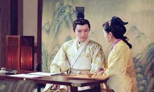 历史上潘安为什么会被灭三族