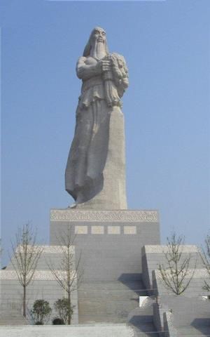 炎帝雕像