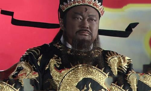 包青天的额头真的有一个月牙么?有什么寓意?