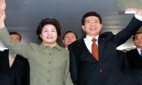 韩国有没有善终的总统?没有(韩国财阀的力量太强)