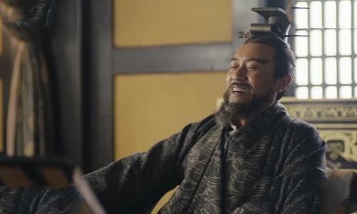 曹操“挟天子以令诸侯”有什么影响? 曹操“挟天子以令诸侯”有什么影响?