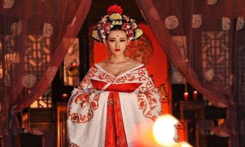武则天死后谁继承了皇位?武则天为什么又把皇位还给了李氏? 武则天死后谁继承了皇位?武则天为什么又把皇位还给了李氏?