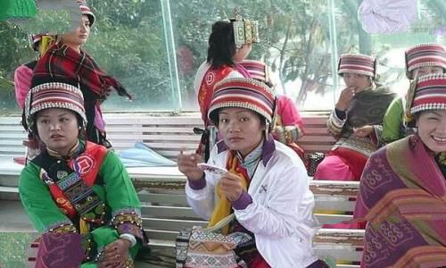 56个民族都有什么族：汉族和其他少数民族(汉族人口多)