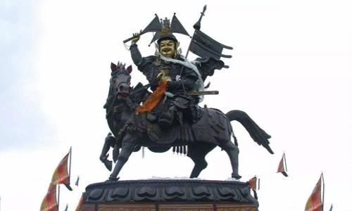格萨尔王是个什么样的人物?