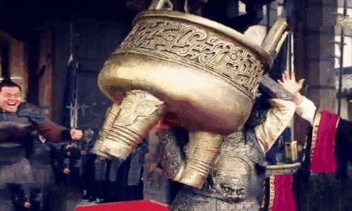 秦武王举鼎伤在哪里?他为何要坚持举鼎? 秦武王举鼎伤在哪里?他为何要坚持举鼎?