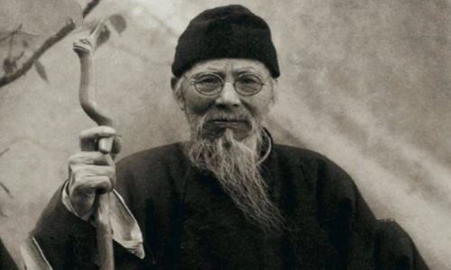 齐白石简介：近现代绘画大师(以画虾闻名于世)