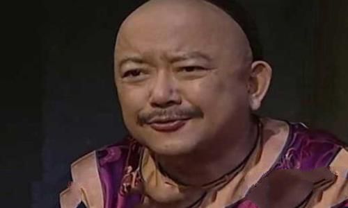 和珅到底有多少家产 他的家产相当于现在多少钱