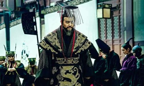 典韦是谁杀的?其实并不是张绣而是曹操! 典韦是谁杀的?其实并不是张绣而是曹操!
