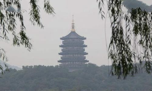雷峰塔是谁修建的?和白蛇有关系吗?