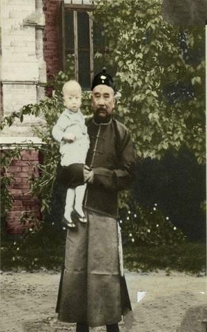 张勋图片