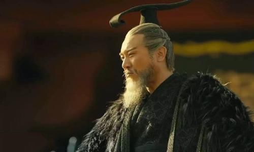 祢衡击鼓骂曹是为什么?