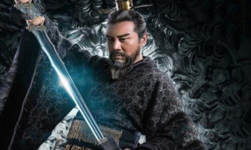曹操的父亲为什么要给宦官当儿子?