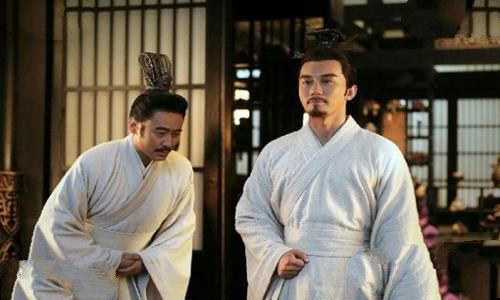 郭嘉和司马懿谁厉害?鬼才郭祭酒也怕冢虎狼顾之视? 郭嘉和司马懿谁厉害?鬼才郭祭酒也怕冢虎狼顾之视?