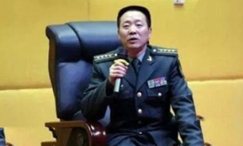 解放军军官的军衔，到底应该如何识别？记住这3个要素就行