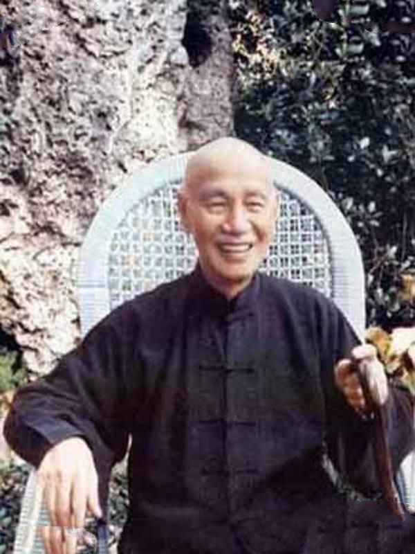 揭秘:蒋介石当年究竟有多少钱?