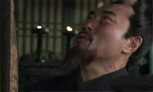 刘备伐吴失去了十位大将：张飞熟睡中被取首级（黄忠被射死）