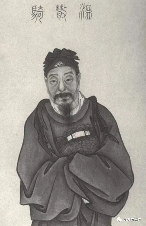 他自称乾隆7代世孙，手上扳指价值千万，靠一本宫廷秘籍身家亿万