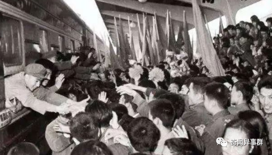 曾经的东三省“贼王”黄瘸子，偷遍17省36趟火车，老婆从不知他在做什么