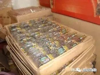 30张活久见的照片，袋熊的粪便是方形的，冷却塔爆破场面壮观