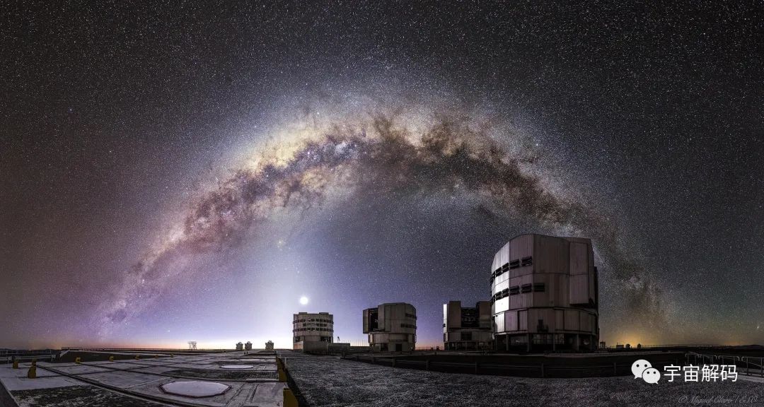 接近8000℃！失败的恒星比太阳还热，科学家首次发现