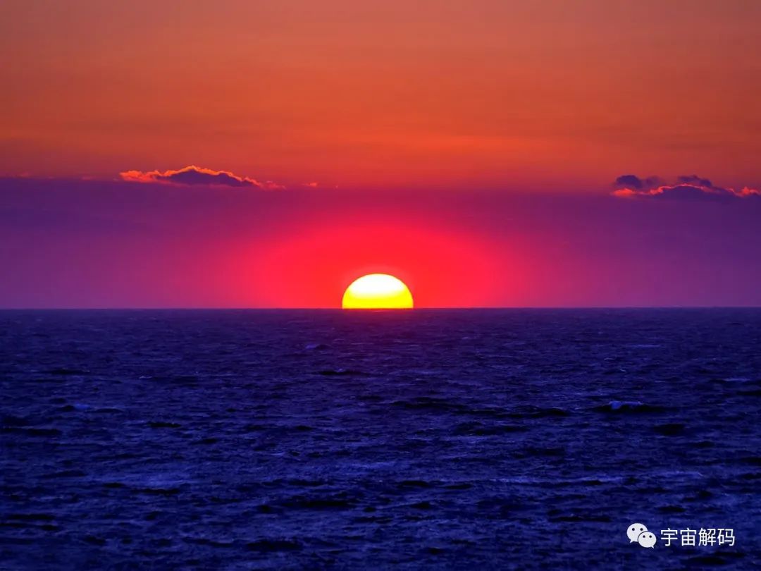太阳有多恐怖？如果人掉进太阳0.0000000000001秒，他会死吗？