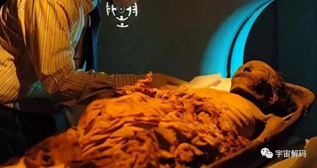 揭开法老的奥秘：埃及新王国的死亡和来世