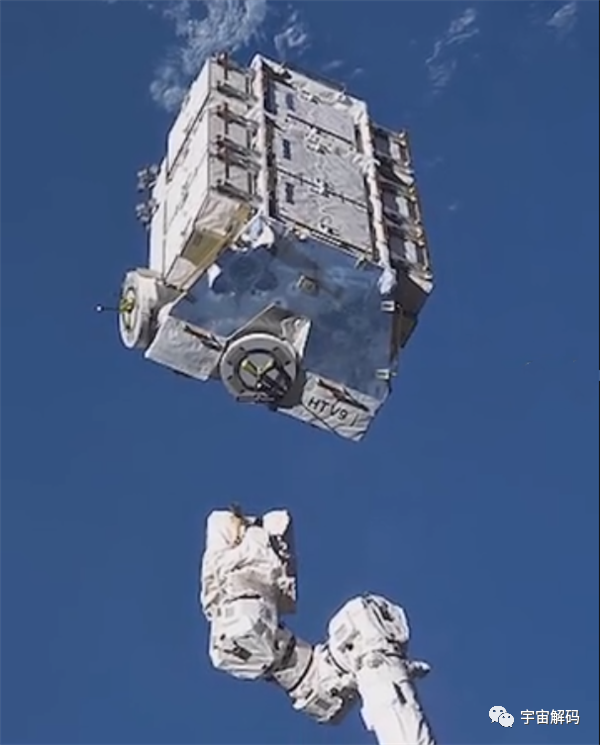 太空碎片是怎么产生的？一旦发生撞击，会给空间站带来多大的伤害