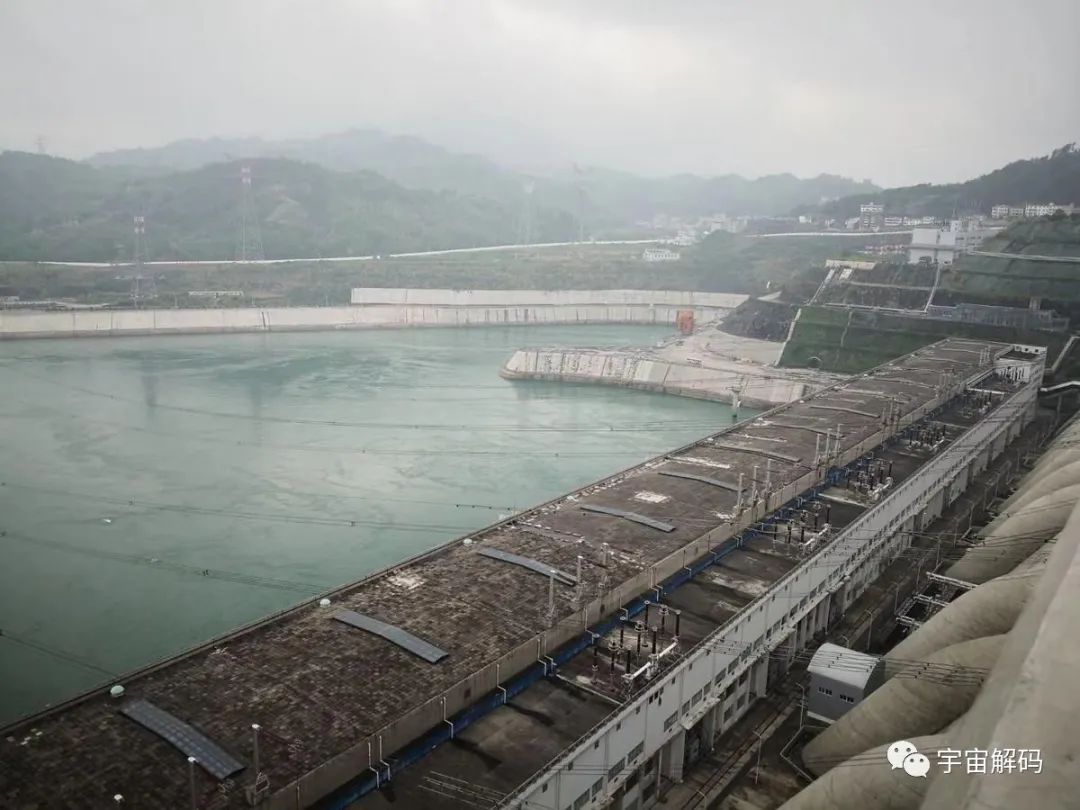 若三峡遭受“毁灭性”攻击，被炸毁后，对中国造成多大的损失？