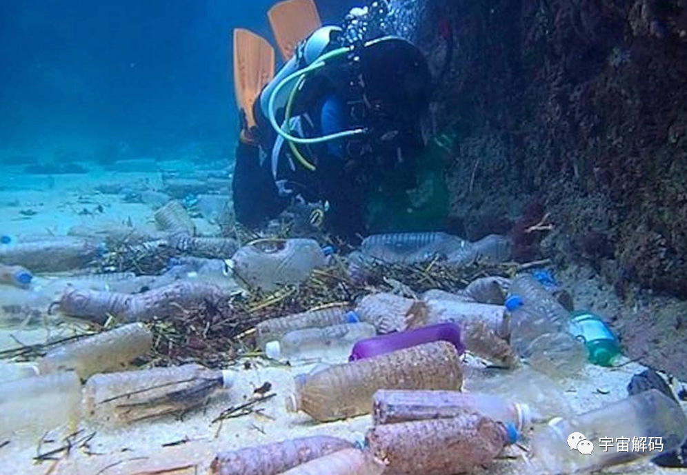 下潜1万多米的海底，发现了不该发现的东西？
